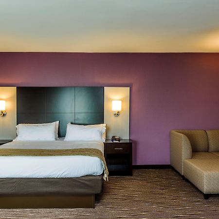 Holiday Inn Express & Suites Cheektowaga North East By Ihg Dış mekan fotoğraf