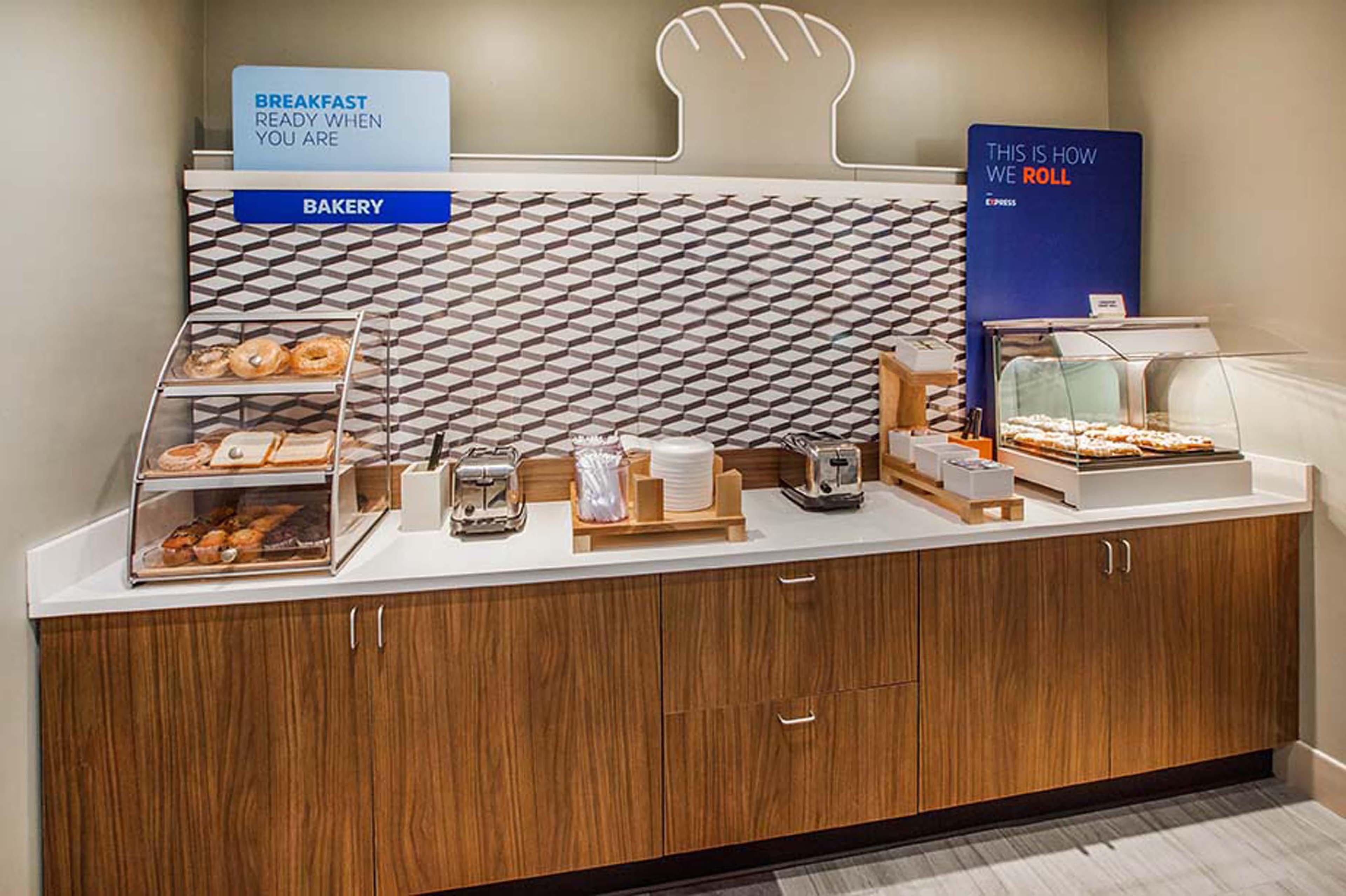 Holiday Inn Express & Suites Cheektowaga North East By Ihg Dış mekan fotoğraf